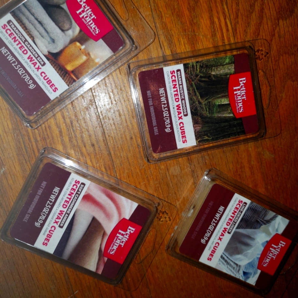 Scented wax packets